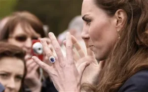 Kate Middleton with ring