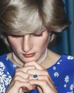 Diana Engagement Ring 9